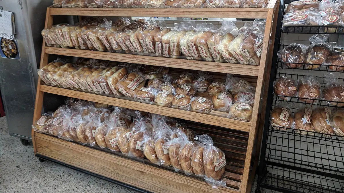 Crown & Thistle Bakery – bakery in Darwen town centre